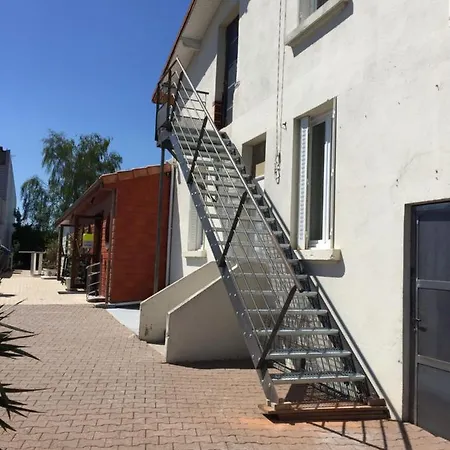 Les Portes Du Brezet Апартаменты